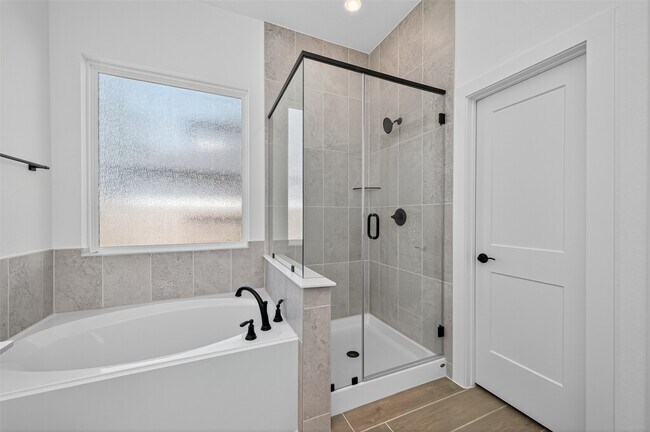 Foto del edificio - 13085 Brookwood Bnd Ln