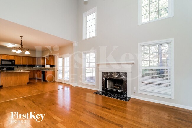 Building Photo - 5811 Buckner Creek Dr SE
