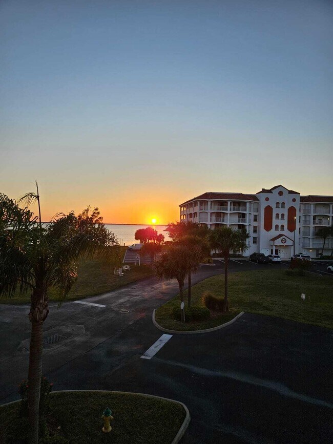 Building Photo - 8935 Puerto Del Rio Dr