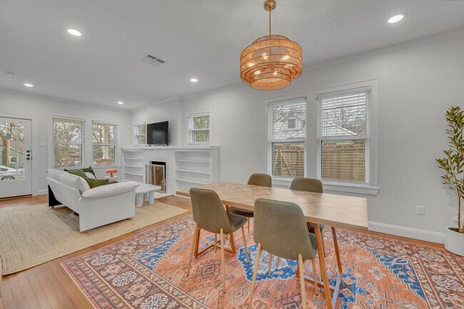 Foto del edificio - 2712 E 22nd St