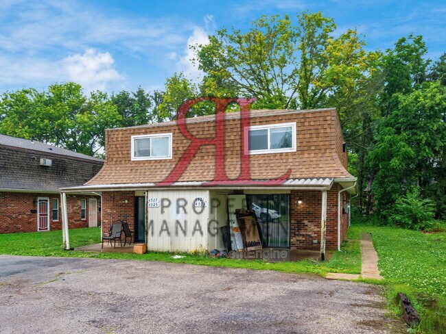 Foto del edificio - 4921 Myers Rd