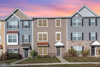 Building Photo - 4440 Wild Orchid Ln