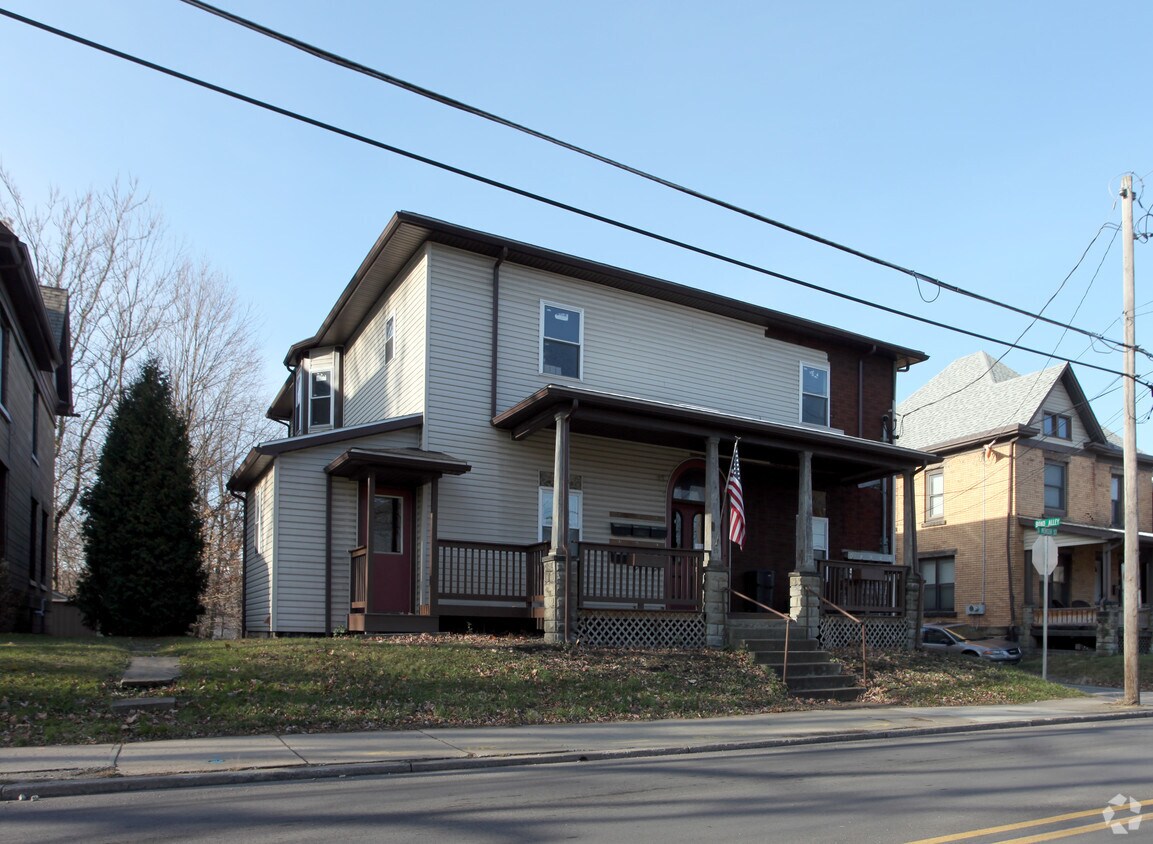 Primary Photo - 29 S Mercer St