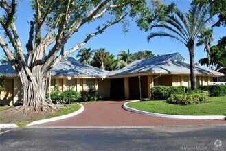 Building Photo - 4533 Treehouse Ln