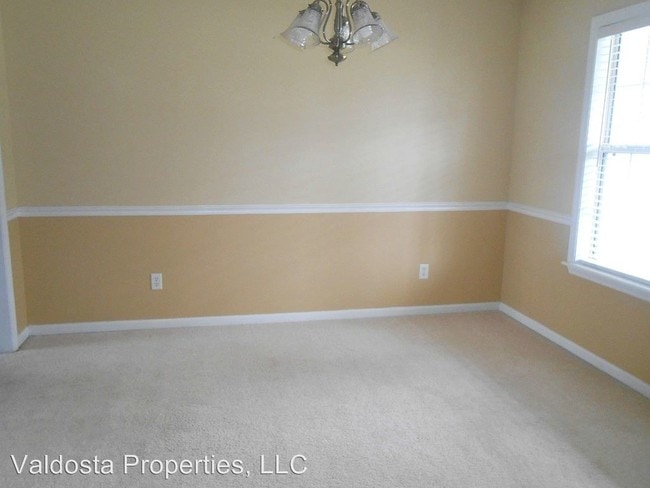 Building Photo - 4 br, 2 bath House - 4405 Wiregrass Circle