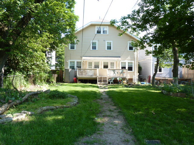 Building Photo - 122 E Tompkins St
