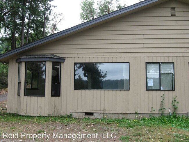 Building Photo - 6056 Illahee Road NE