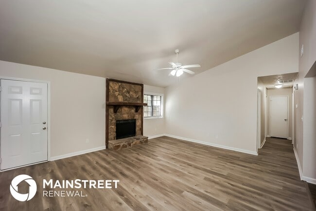 Building Photo - 380 Fleming Ct