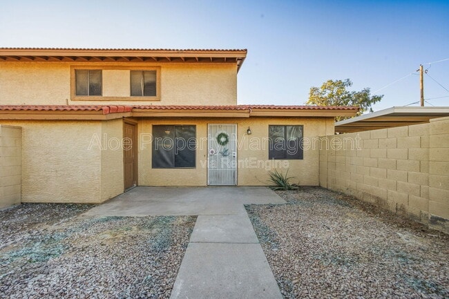 Building Photo - 9953 E Billings St