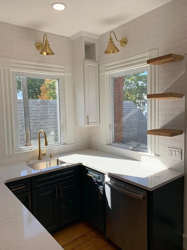 Building Photo - 147 Princeton St