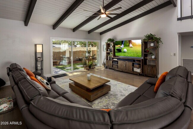 Building Photo - 8633 E Monterosa Ave