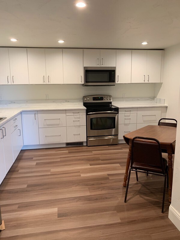 Foto del edificio - 2511 N 180 W St