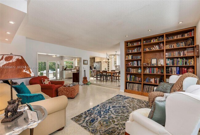 Building Photo - 9350 SW 48th St