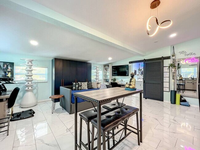 Foto del edificio - 1229 Berwyn Rd