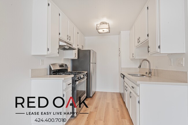 Building Photo - 11817 Victory Blvd