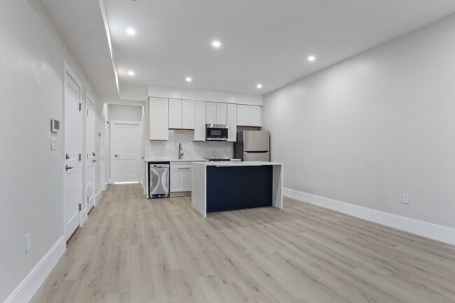 Building Photo - 282 Shawmut Ave
