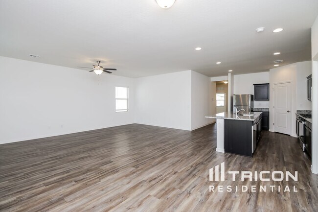 Foto del edificio - 4565 W Saddlebush Way