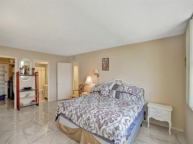 Foto del edificio - 2121 N Ocean Blvd