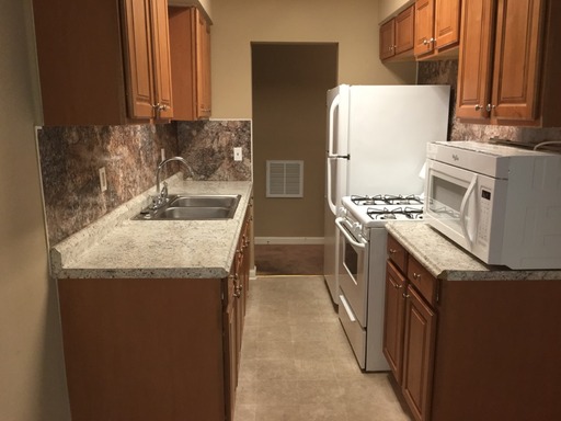 Building Photo - 1281 Village Dr