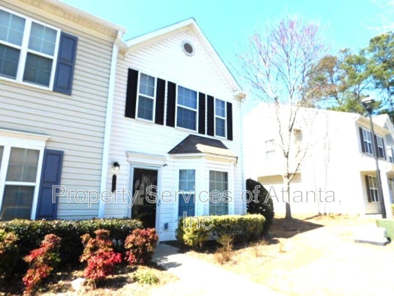 Photo - 1795 Devon Dr SW