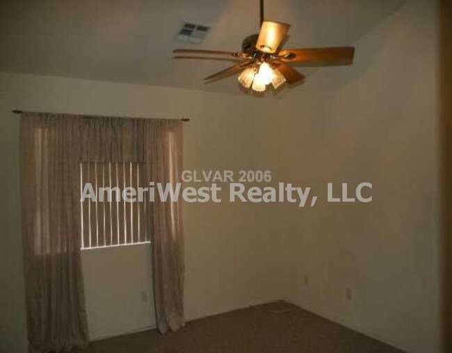 Building Photo - 2502 Gardenia Flower Ave