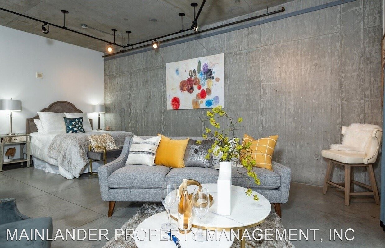 Primary Photo - Studio, 1 bath House - 1030 NW 12TH #406