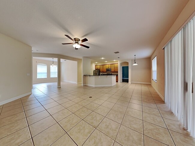 Photo - 589 Errol Pkwy House