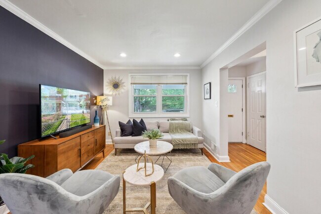 Building Photo - Welcome Home!