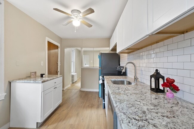 Foto del edificio - 5843 Magnolia St