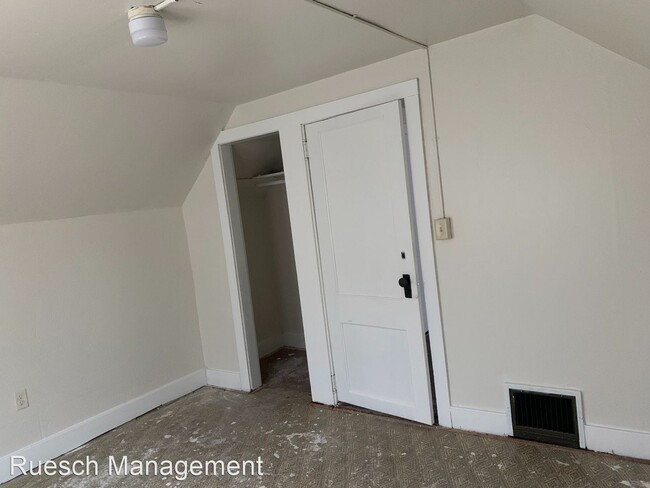 Building Photo - 4 br, 1 bath House - 850 9th St