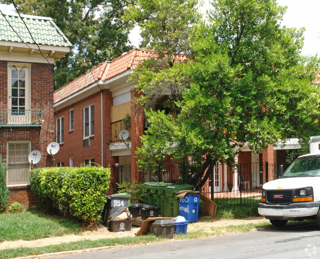 Building Photo - 960 Greenwood Ave