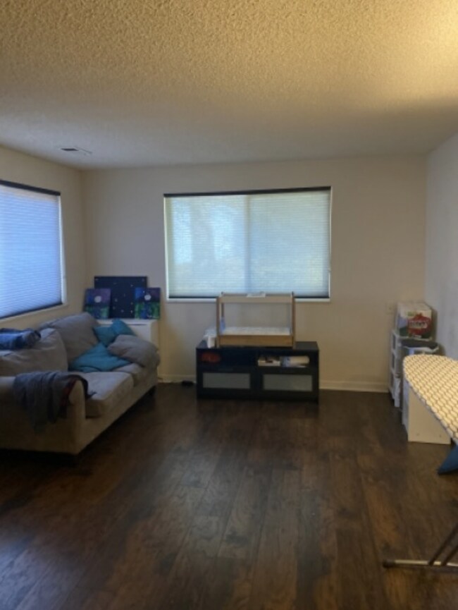 Foto del edificio - Cute townhome in Tech Center! Available 8/1/26