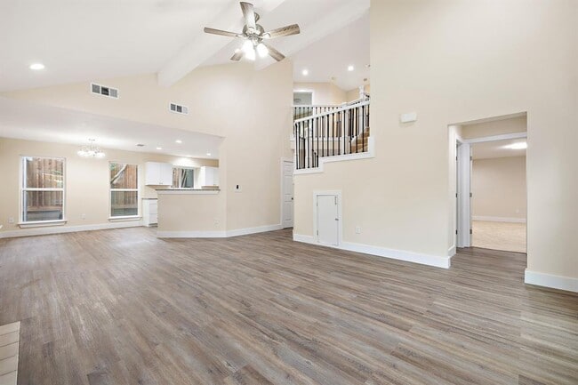Building Photo - 507 Deercreek Ln