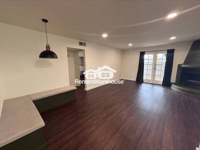 Foto del edificio - Ideal 2 Br 2 Ba Condo Near the 51 and Greenway in North Phoenix