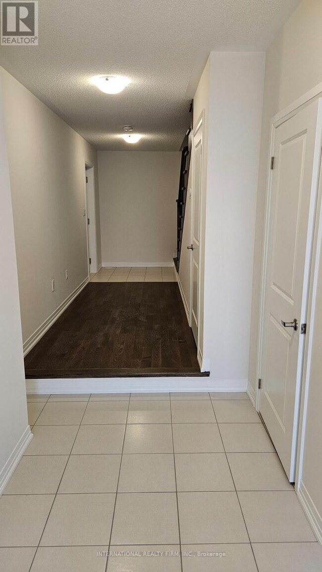 Building Photo - 20 Monreau Dr