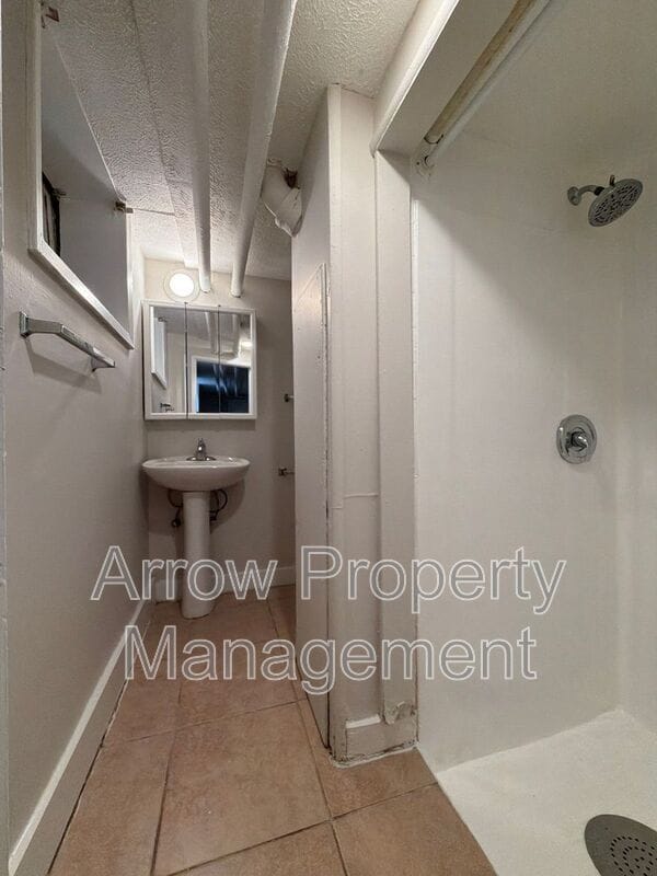 Building Photo - 1979 South St