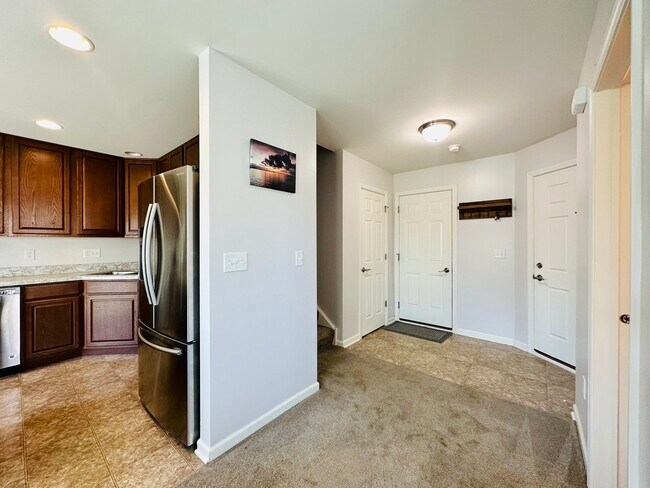 Foto del edificio - 741 Florence St