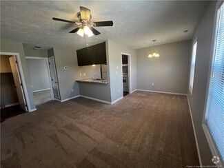 Building Photo - 1409 Ireland Dr