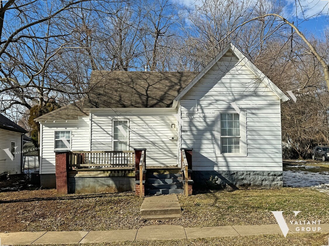 Primary Photo - Cozy Two-Bedroom, One-Bathroom Rental Home...