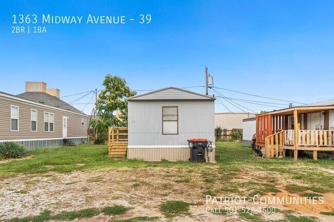 Building Photo - 1363 Midway Ave