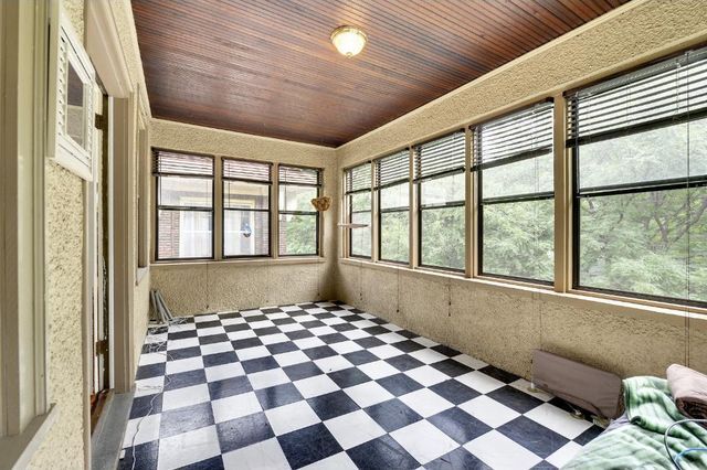 Foto del edificio - 2524 Dupont Ave S