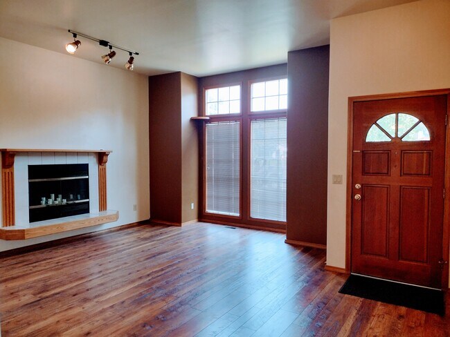 Foto del edificio - 5691 W Parapet Ct