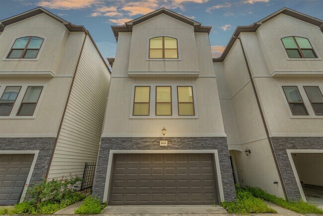 Foto del edificio - 829 Wakefield Dr