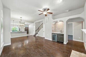 Building Photo - 9128 Cumberland Dr