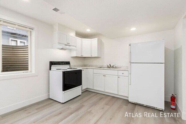 Foto del edificio - 1904 8th Ave