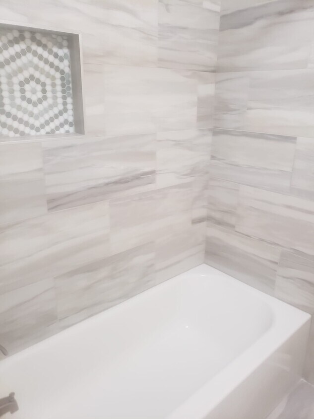 4001 Riverlook Pkwy SE Unit 301, Marietta, GA 30067 Condo for Rent in