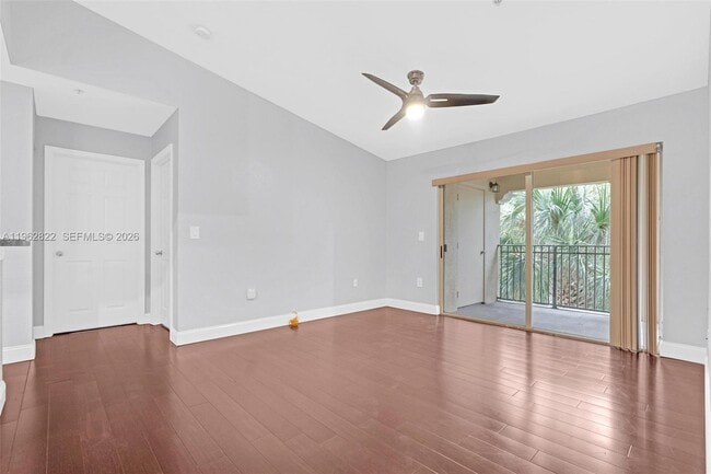 Building Photo - 2586 Centergate Dr