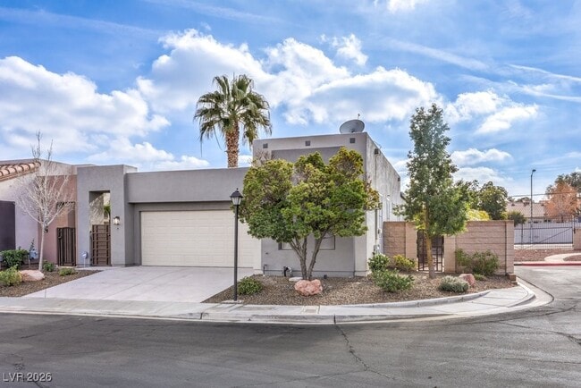 Building Photo - 111 Twin Towers Ave