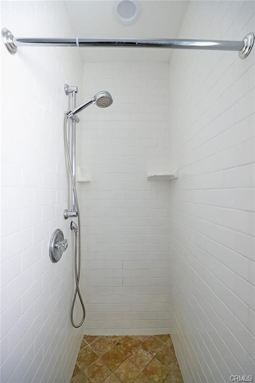 Foto del edificio - 6346 Goodland Ave
