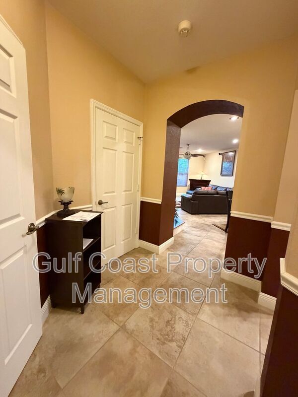 Foto del edificio - 17560 Brickstone Loop